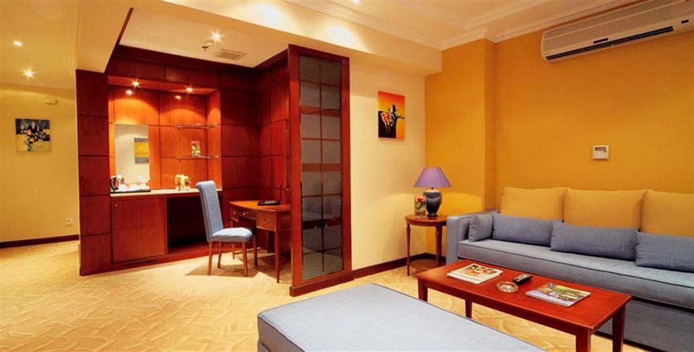 Corp Inn Deira. Riyadh Room photo